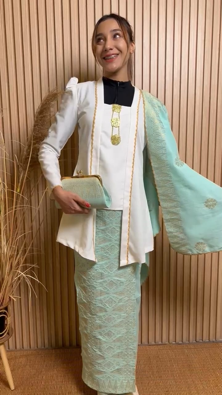 Baju Kebaya Saloma - Xs to 12xl - songketexclusive